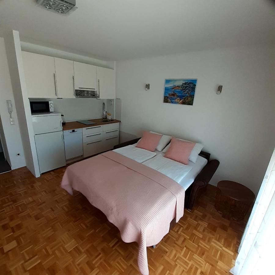 Apartmani Kramar Selce Buitenkant foto
