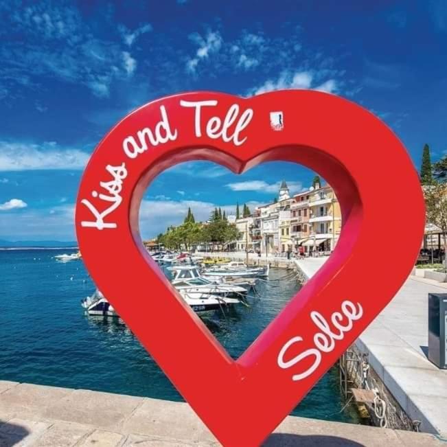 Apartmani Kramar Selce Buitenkant foto