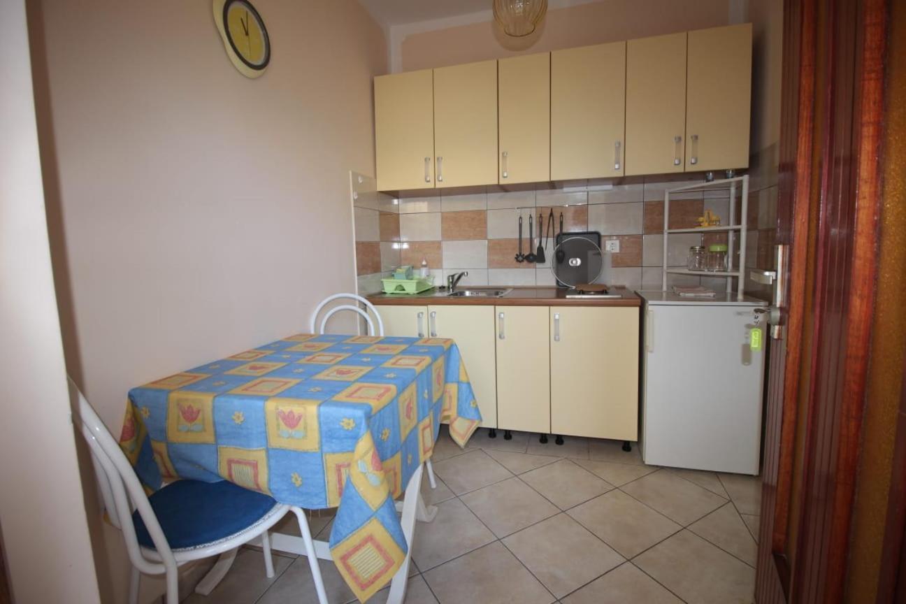 Apartmani Kramar Selce Kamer foto